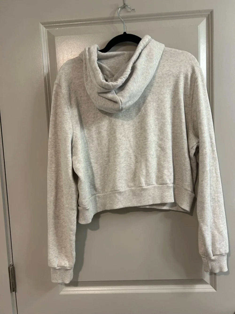 Hollister Light Gray Cropped Zip-Up Hoodie - Picture 4 of 4